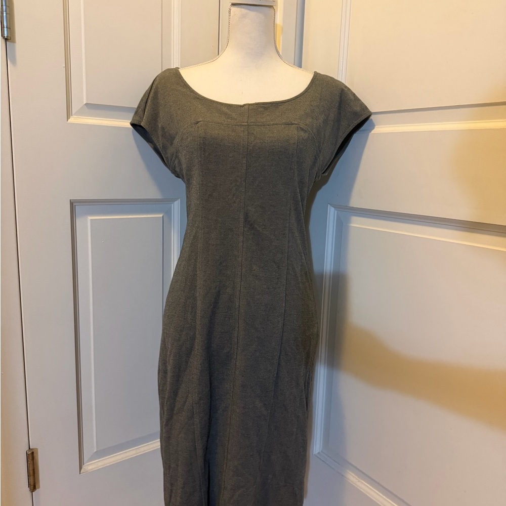 Worth Olive Green Cap Sleeve Midi Dress
